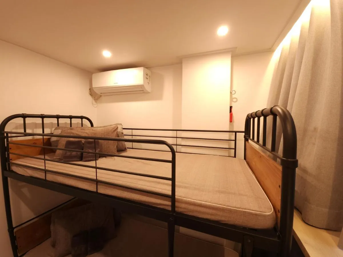 Oyo Hostel Myeongdong 3 Сеул 0*,  Южная Корея