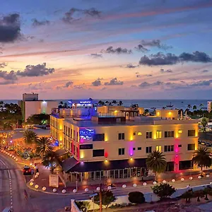 the-cove-condo-hotel-palm-beach-strip.comcaribbean.com/